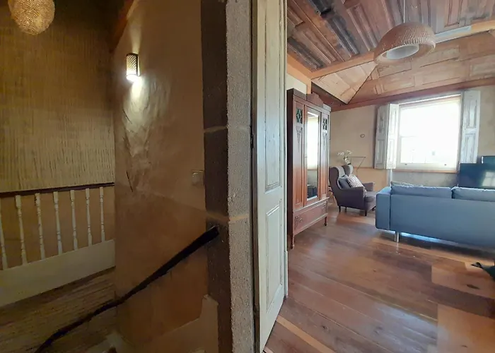 Montebelo Bakery House By The River In 公寓 *